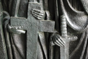 cross-sword-sculpture