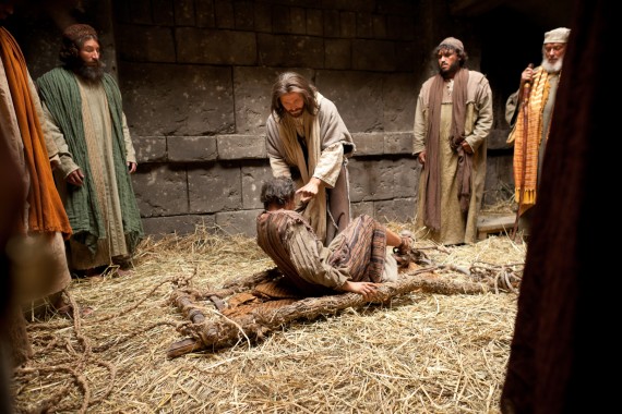 Jesus forgives paralytic Luke 5:17-26